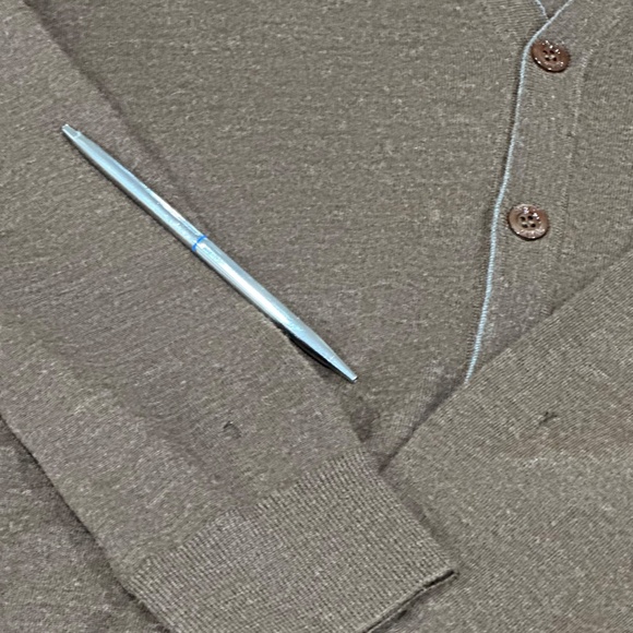 Isaia Men's Sweater Size Large with Flaws - Picture 8 of 11